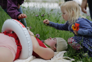 Ente, Tod und Tulpe | Regie: Charlotte Oeken | Foto: Sava Hlavcek © 2016