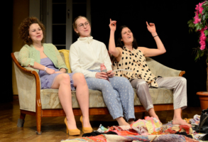 Weiber – leider wieder Lieder | Kollektivarbeit | Foto: Jürgen Slisch © 2018